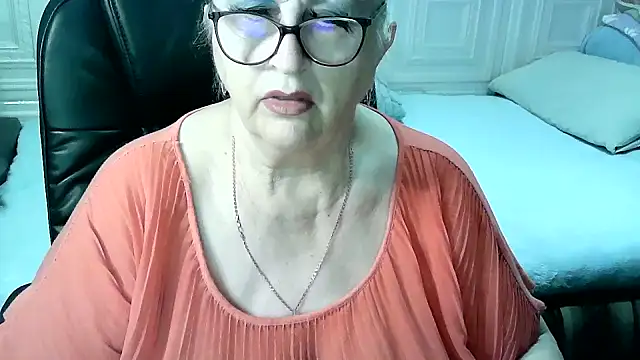 LolkaAlyss: απευθείας συνομιλία Χ ΧΧ