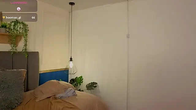 Онлайн чат XXX Selena_Noir