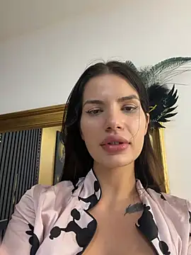 Chat +18 de RaniaSnow ao vivo