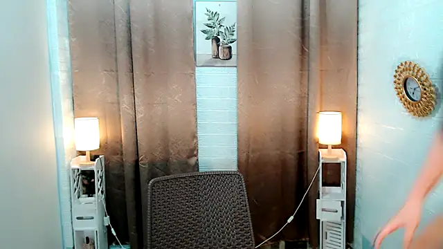 Naughtyxhuntress 网络视讯表演