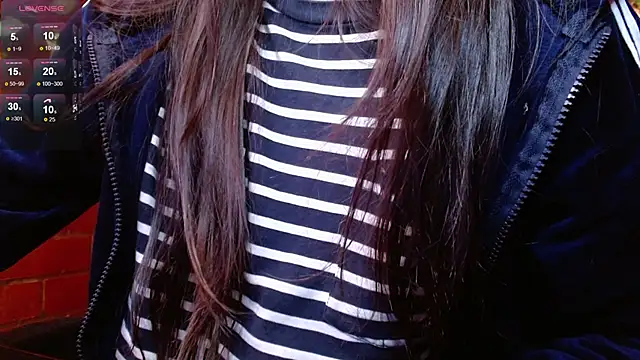 Chat +18 de MidoriQuiinn ao vivo