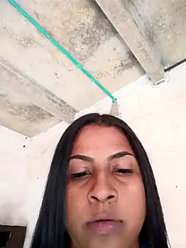 Giselabrunette25 élő XXX-chatje