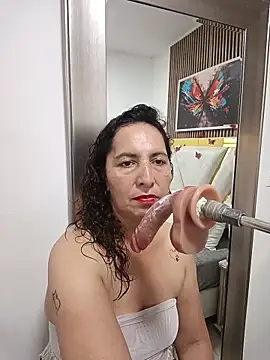 Luna_Naughty1: διαδικτυακό σόου στην κάμερα