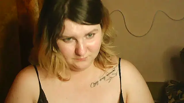 XXX chat uživo modela Minisstra