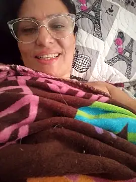 dalia_milf_co élő XXX-chatje