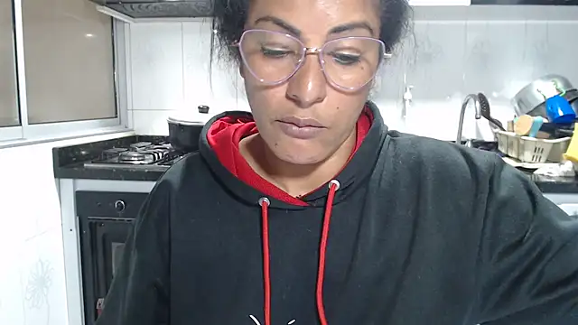 kateleyagrey Show in webcam