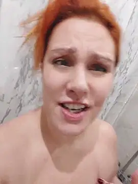 XXX chat uživo modela GingerFoxy