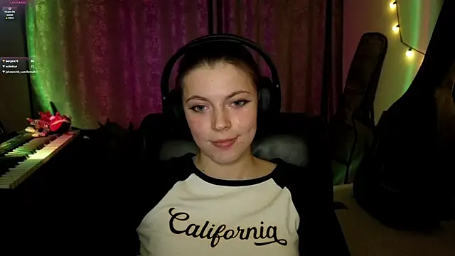 CutieAnny's Webcam Show