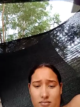 young_dairy01's Live XXX Chat