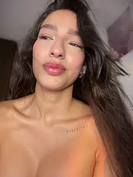 DulceLenns Show in webcam