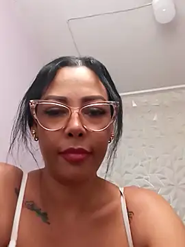 SexyyBigg44's Live XXX Chat