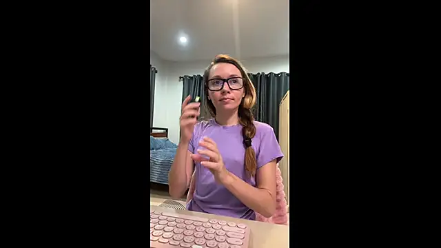 แชท XXX สดของ PocketElsa