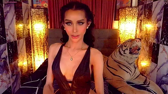 SeductiveSamanthaTS Live XXX Chat