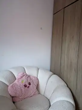 Luna_Chetcutiのウェブカメラショー