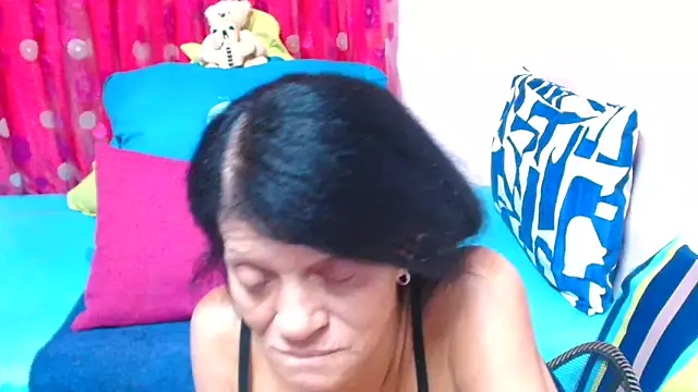 SLUTTYROXY Live XXX Chat