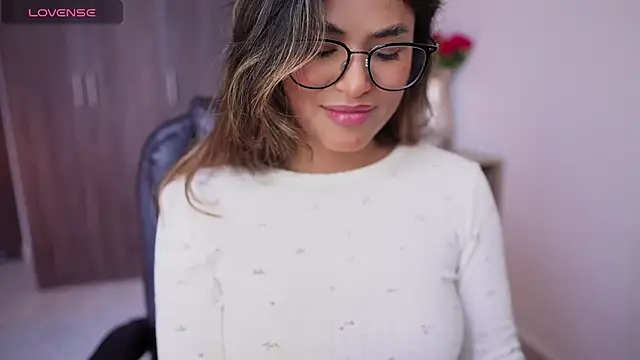 SaraParisi's Live XXX Chat