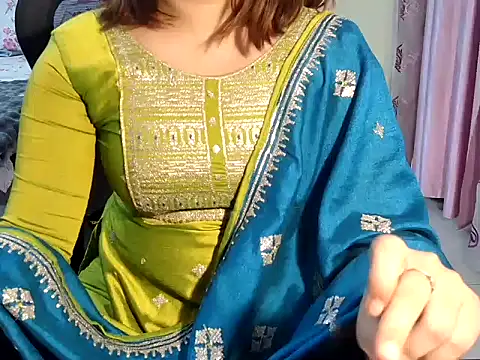 Avnii_09's Webcam Show