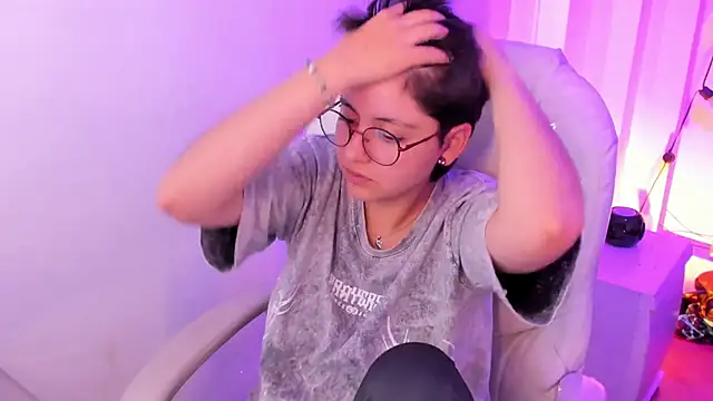 Nathaly_ds élő XXX-chatje