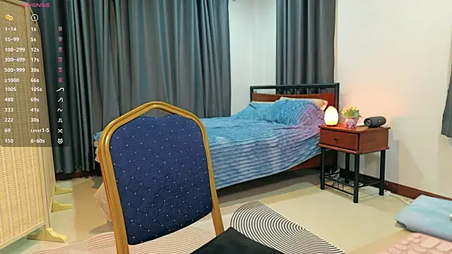 PocketElsa élő XXX-chatje