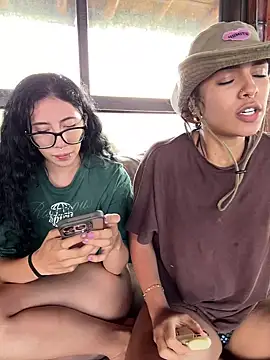 Alice_surprise Pertunjukan Webcam