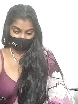 دردشة Tamil_Azhaghi الجنسية المباشرة