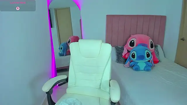 Janettcruz élő XXX-chatje