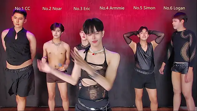 Show modela Queen-Vibe na web-kameri