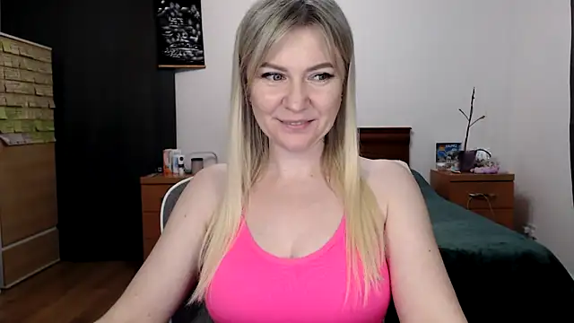 ParadiseAlinaのライブXXXチャット