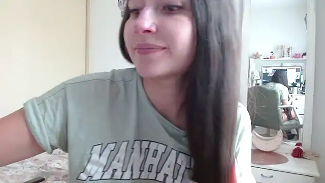 afroditadg26 Adlı Modelin Canlı XXX Sohbeti