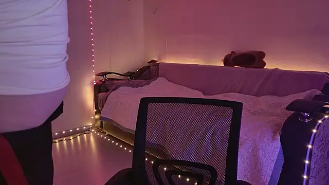 whispersofdarsy Chat XXX in diretta