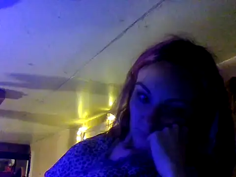 Pokazy przed kamerką – issyamazin