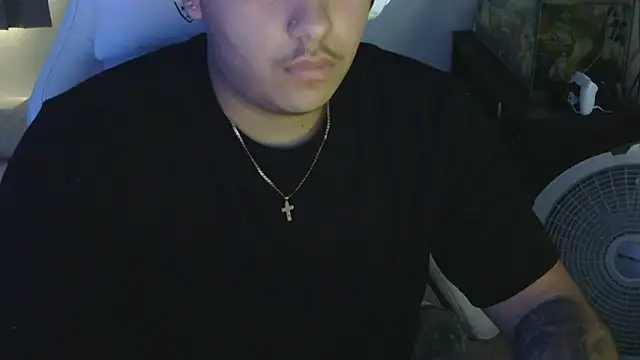 Sxrry: διαδικτυακό σόου στην κάμερα