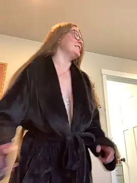 Pokazy przed kamerką – PussiesnCream_