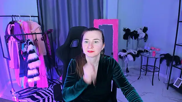 Golden_Dragon live XXX chat