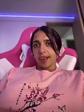 Alice777_ Live XXX-Chat