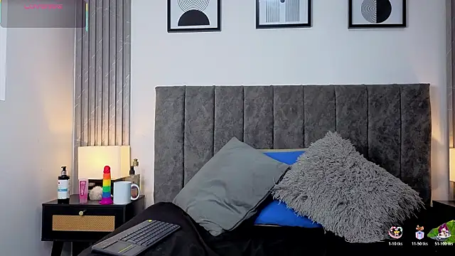 Онлайн чат XXX Ema_Stone65