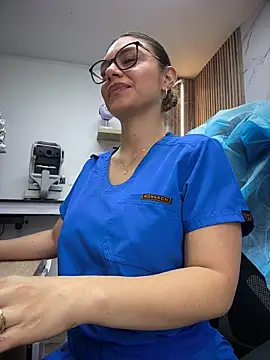 Pertunjukan Kamera Web alicee16