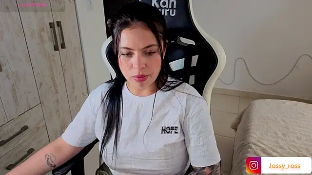 Victoryyy_ live XXX chat