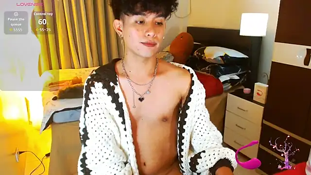 WildestTwink Adlı Modelin Canlı XXX Sohbeti