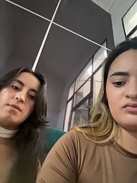 Antonella_JulietaのライブXXXチャット