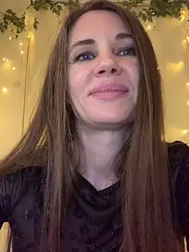 LucieMack élő XXX-chatje