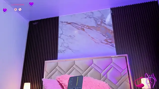 Živý XXX chat MiaaFarrel