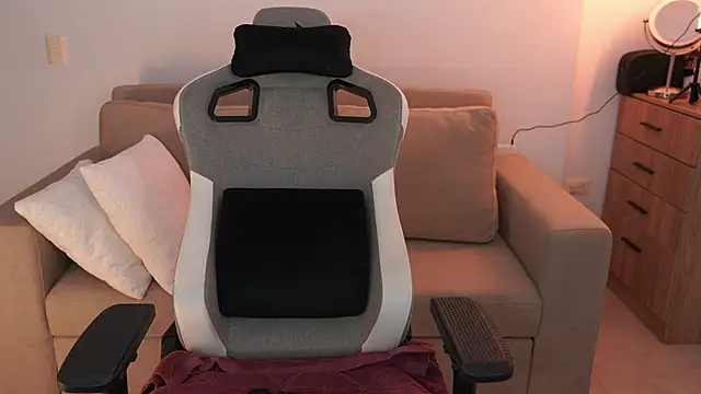 anyacutexのライブXXXチャット