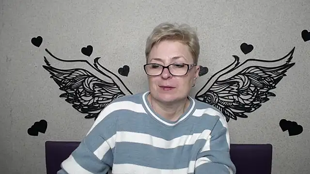 EmiliaGree 现场XXX聊天