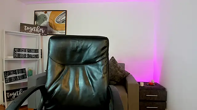 Chatroom XXX en direct de Alicee_Broownn