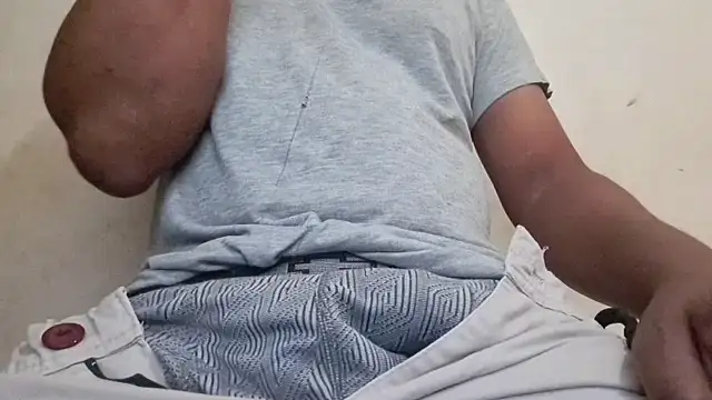 royblackbigpvt's Webcam Show