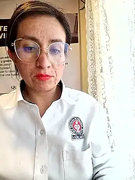 Valentina--1's Live XXX Chat