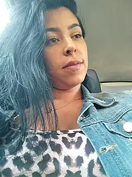 XXX chat uživo modela Luianna