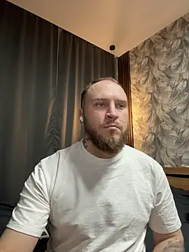 HermanFire live XXX chat