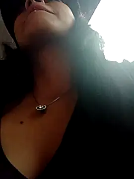 XXX chat uživo modela jaade_doll